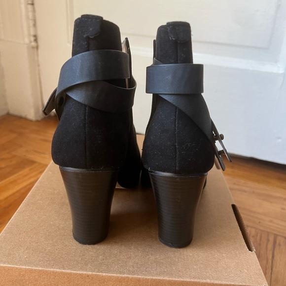 Forever 21 Ankle Boots - Picture 2 of 5